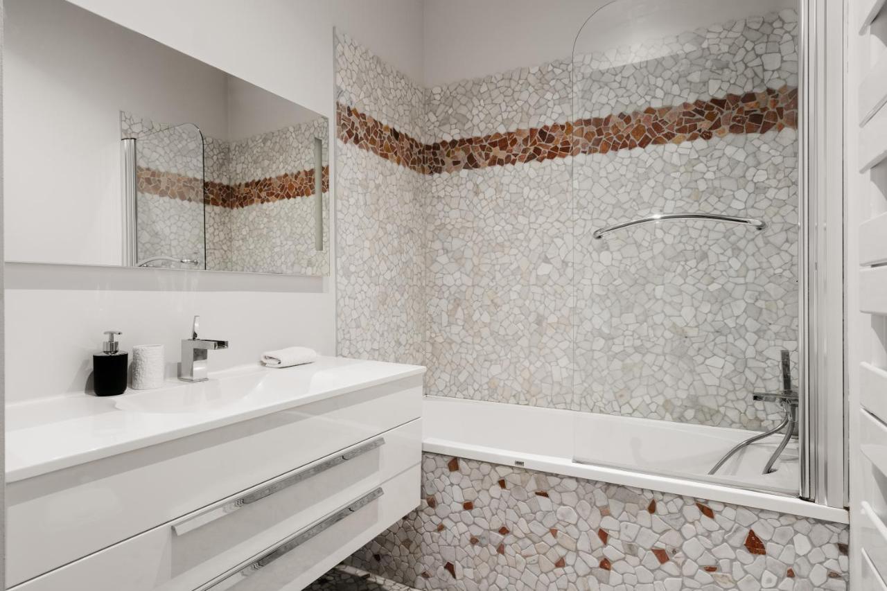Edgar Suites - Bordeaux Meriadeck Bagian luar foto